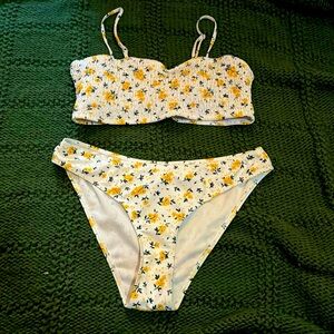 flower 2 peice white and yellow bathing suit
